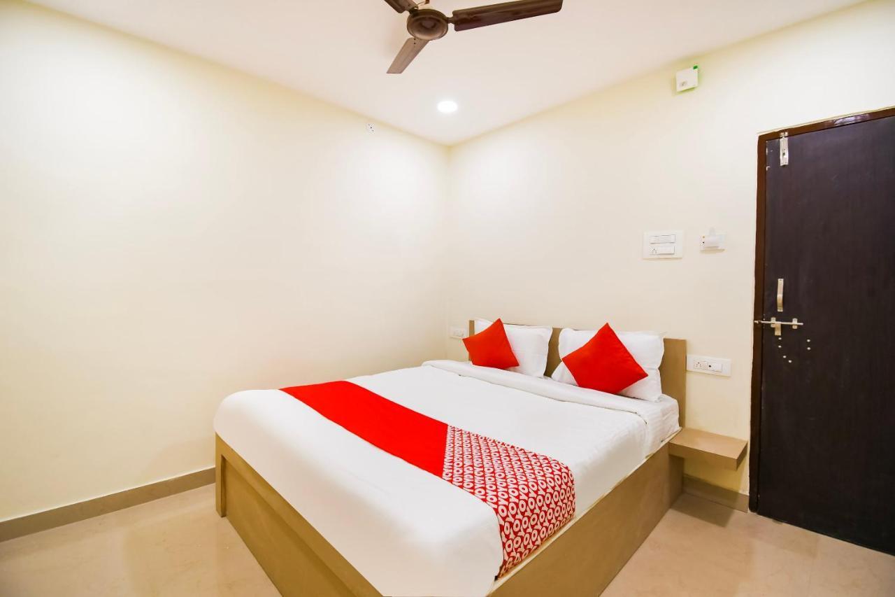 Oyo Flagship 45586 Hotel Airport Inn Raipur  Exterior photo